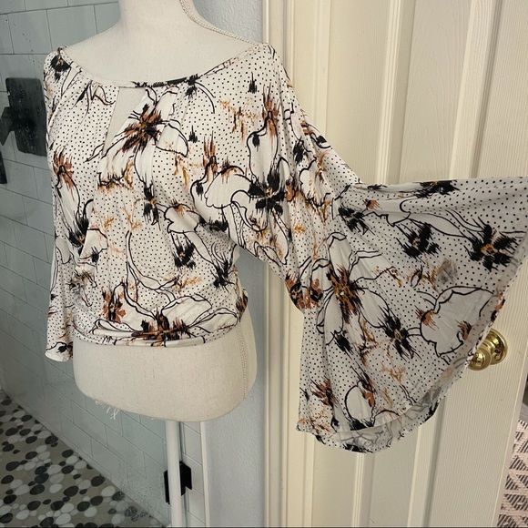 Free People Floral Bell Sleeve Top - Picture 5 of 7